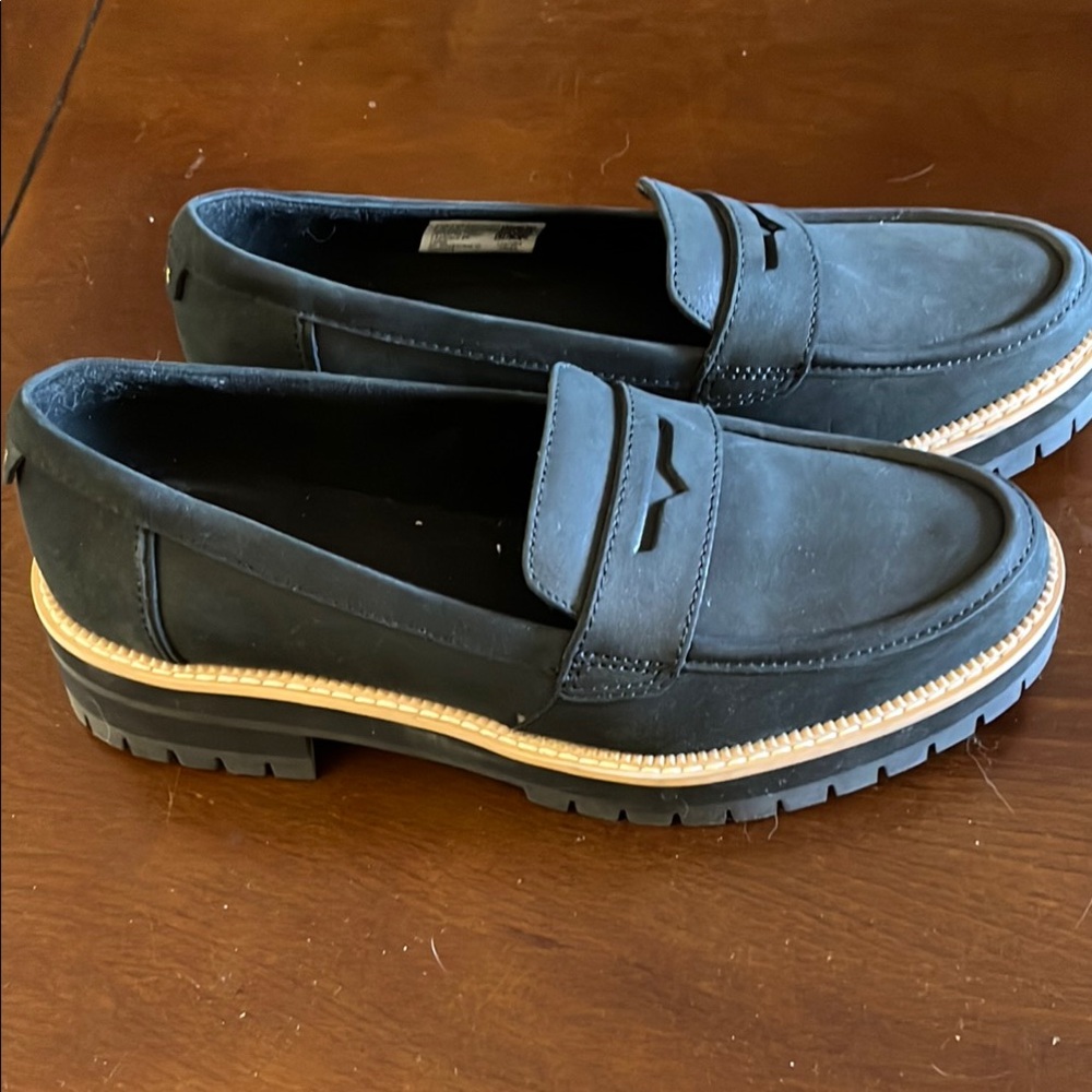 TOMS Black Cara Loafer - Picture 2 of 5